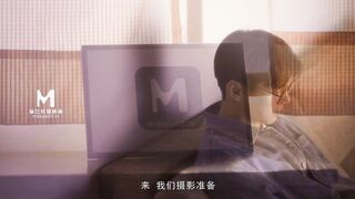 麻豆MAN0005 赤裸  #梁芸菲