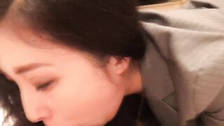 父母上班家里没人姐弟乱伦内射姐姐还帮弟弟口交！