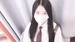 清纯白丝少女为签约合同而献身